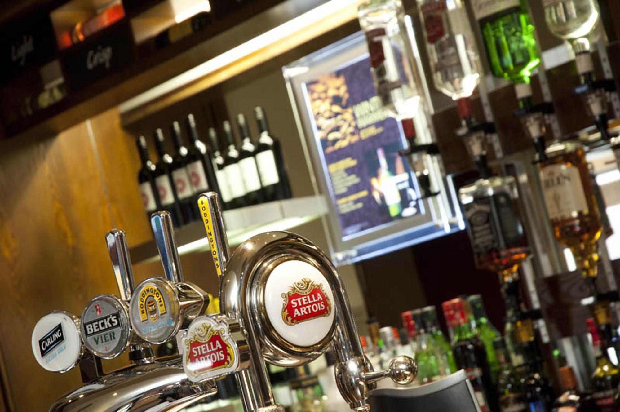 Premier Inn Camberley Extérieur photo